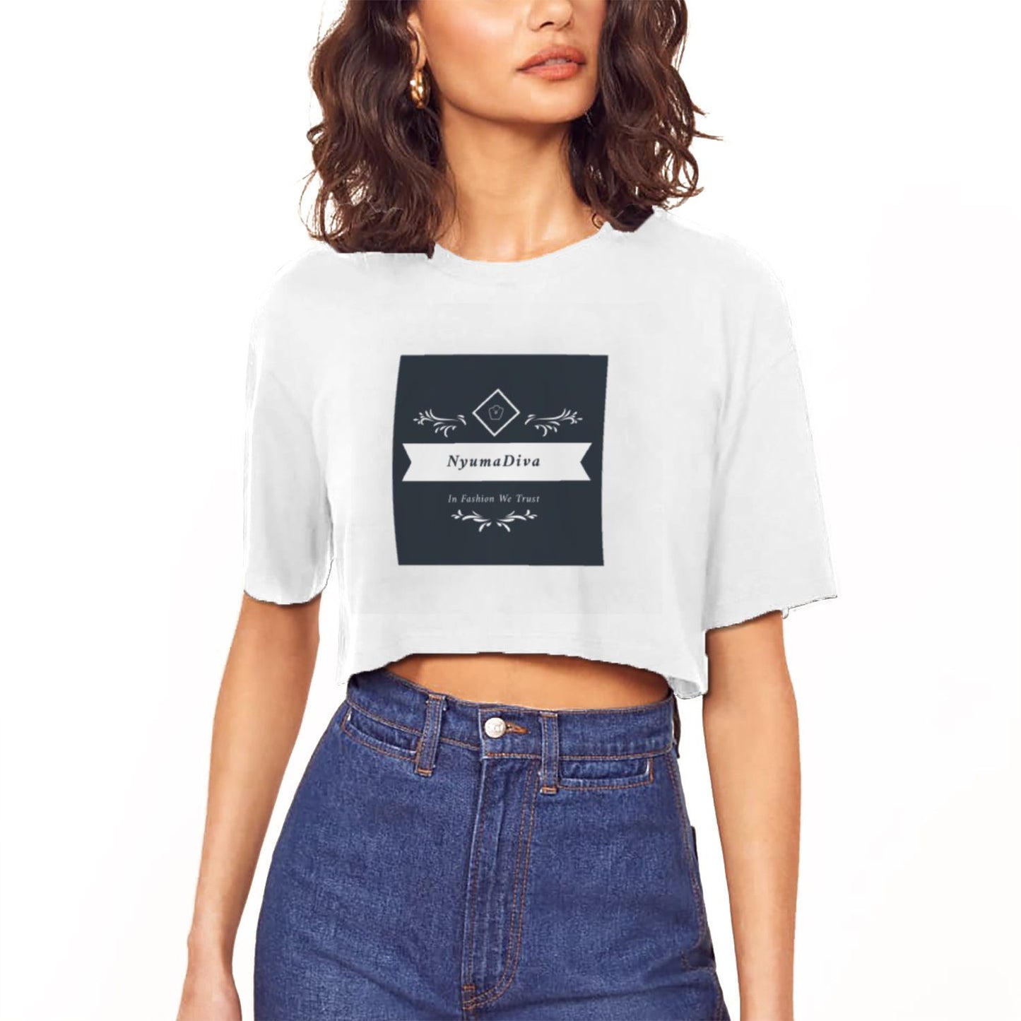 Diva's Cropped T-shirt